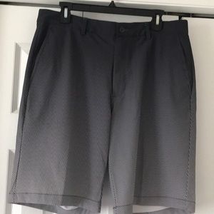 Greg Norman golf shorts size 33